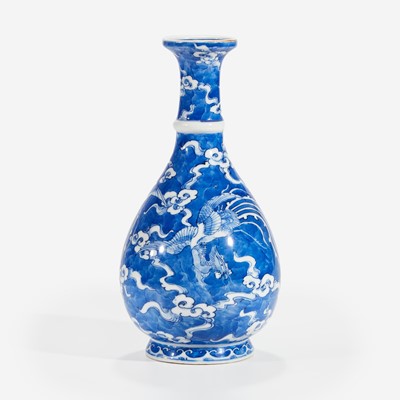 Lot 40 - A Chinese blue and white porcelain bottle vase