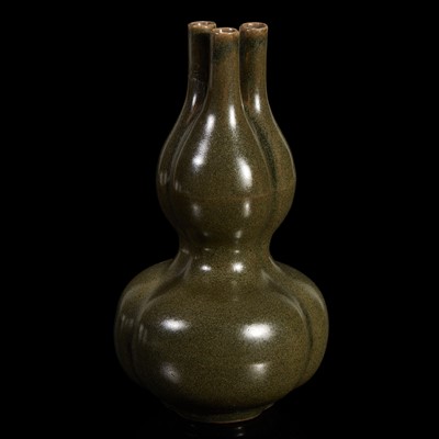 Lot 61 - A Chinese "tea-dust"-glazed trilobed double-gourd vase