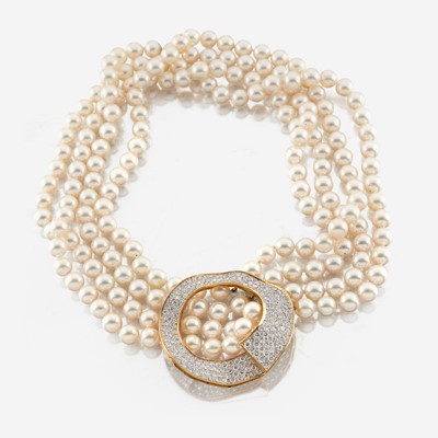 Lot 19 - A cultured pearl, diamond, gold, and platinum necklace