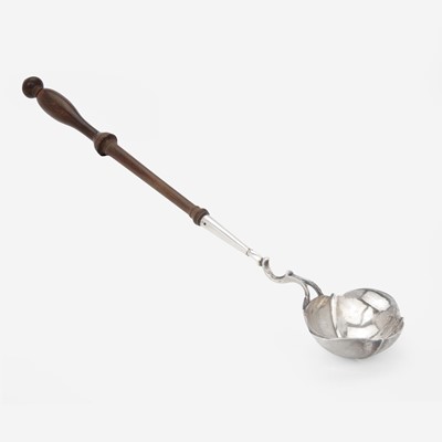 Lot 24 - A silver toddy ladle