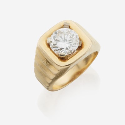 Lot 53 - A diamond solitaire