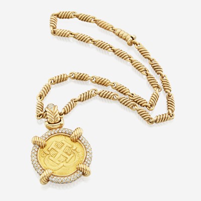 Lot 18 - A diamond coin necklace