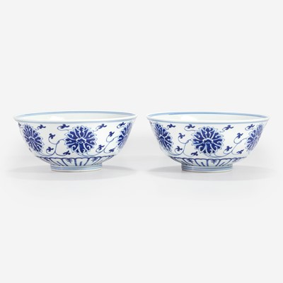 Lot 84 - A  pair of Chinese blue and white porcelain "Lotus" bowls