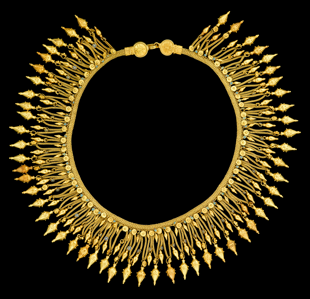 Lot 85 - A fine gold woven fringe revival necklace, Castellani
